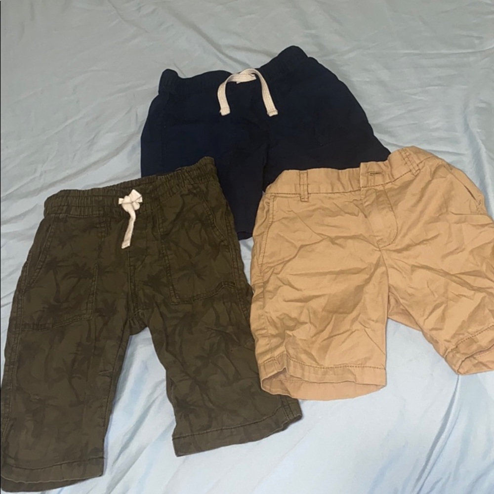 Lot of 3 pairs of boys shorts